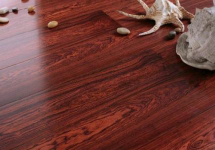 教你三招清洁地板灰尘的方法